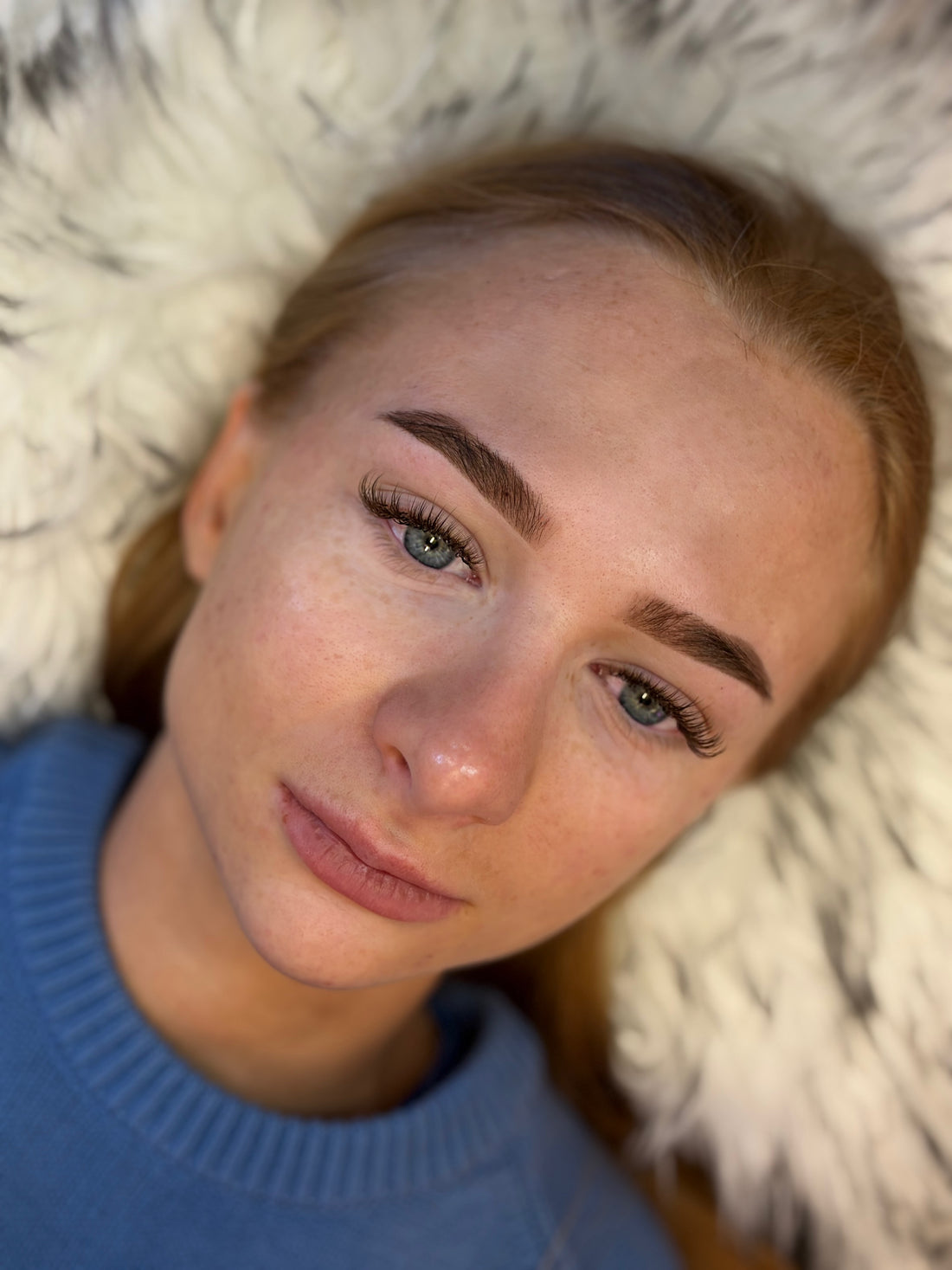 Light Brown Volume Lashes