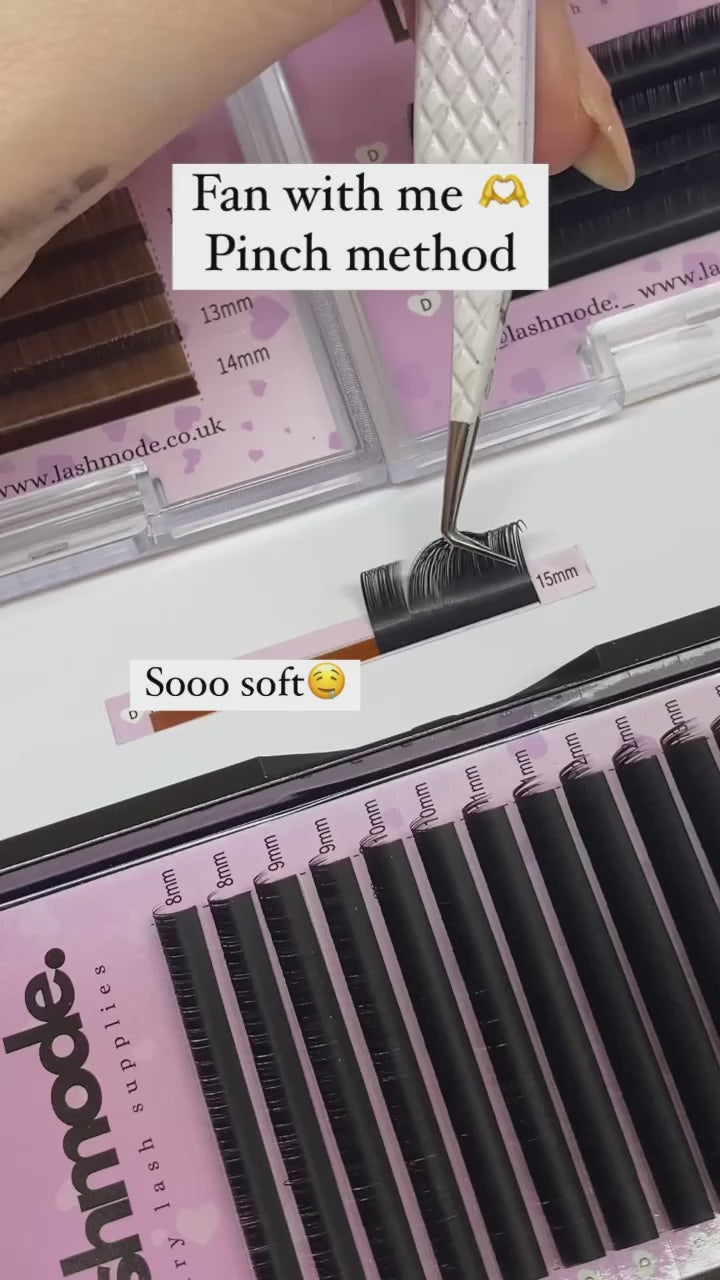 0.05 Black Russian Volume Lash Tray